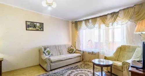 Я вирішила подати на розлучення. Купила собі однокімнатну квартиру, а сина з чоловіком залишила. Покинути їх обох стало моїм найкращим рішенням в житті…