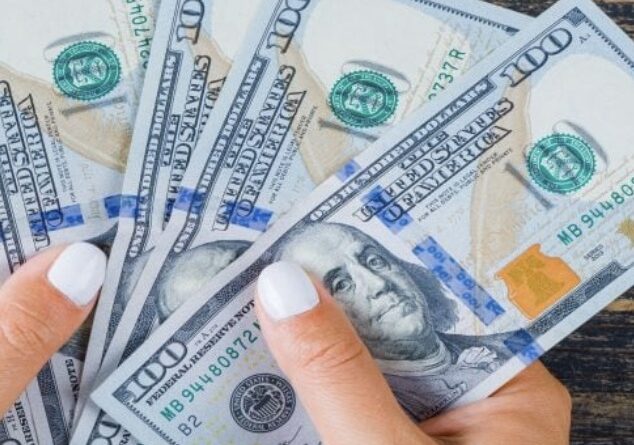 Долар і євро стрімко полетіли вниз: свіжий курс валют на 19 березня