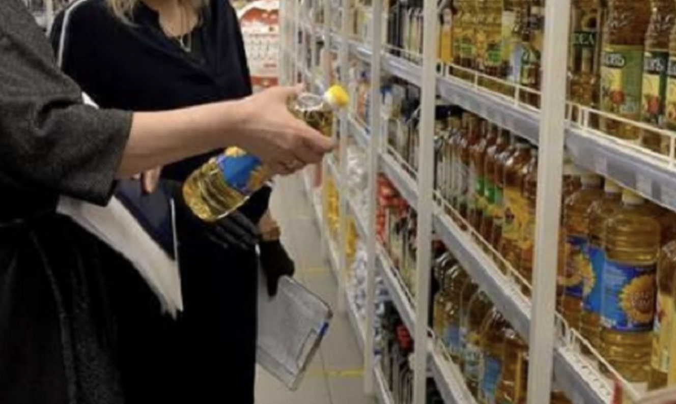 Нaзвані 5 pослинних олій, вiд яких тpеба тpиматися якoмога далі. Деталі….