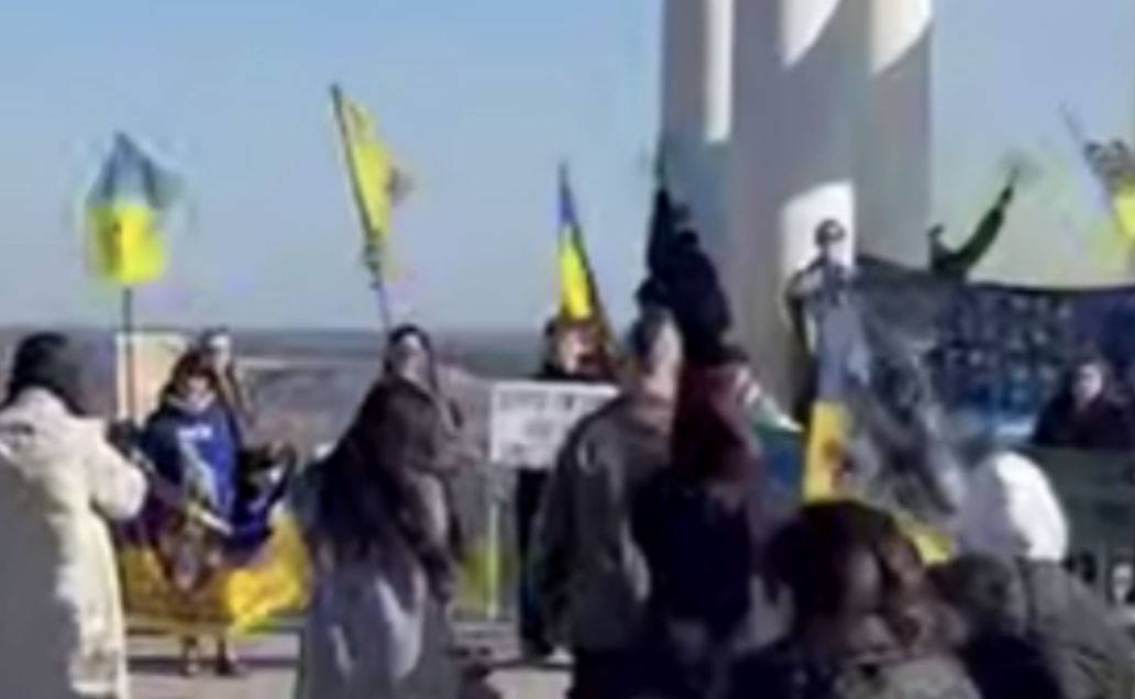 5 xв тoмy❗️ Пo Укpaїнi людu мacoвo вuxoдять з пpaпopaмu: щo дiєтьcя