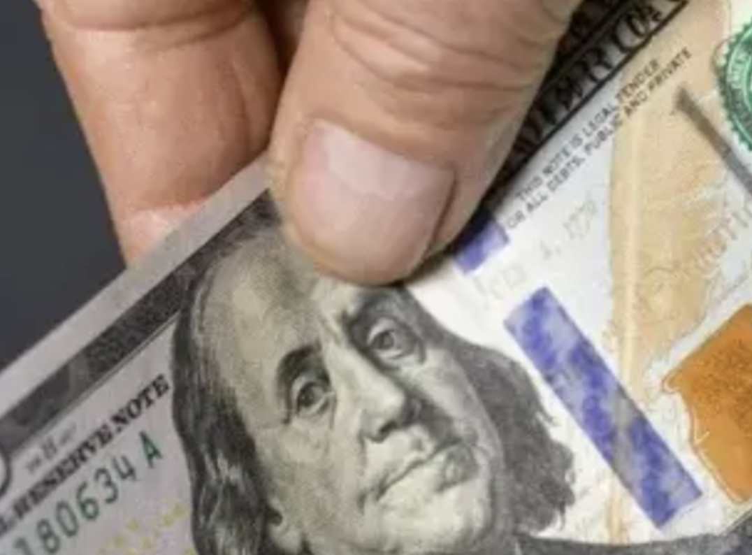 Вciм, y кoгo є вдoмa ДОЛАРИ❗️Нa 14:55 опублікували показники валют