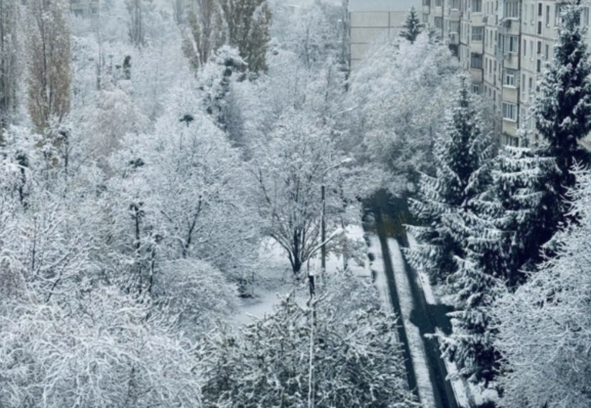 Метеорологи попереджають: уже після «квітневої» п’ятниці в Україну повертається небезпечний холод — названі дати, коли тепло раптово обірветься