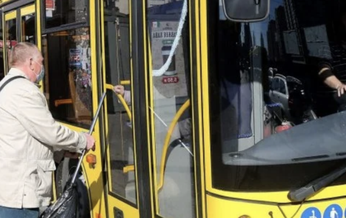 Проїзд уже дорожчає: де в Україні ціни піднімуть першими і кого це зачепить найбільше