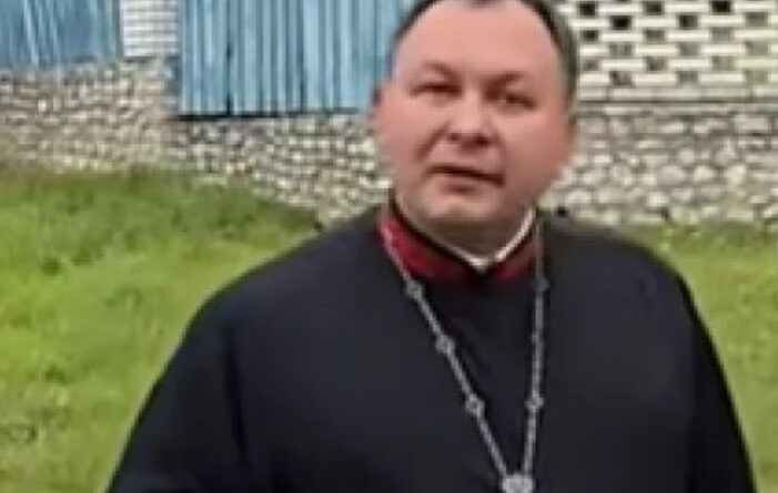 Пам’ять чи осквернення: чи дозволяє церква робити світлини поруч із могилами