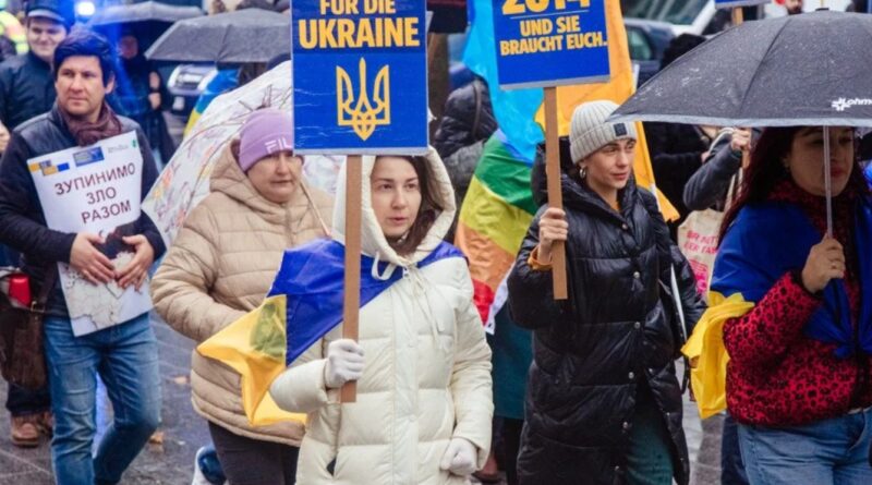 Чи дійсно українських чоловіків депортують з Німеччини: адвокат пояснив