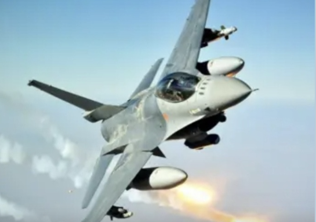 Пілоти F-16 “розібралися” з крилатими ракетами, які летіли на Україну… Подробиці…