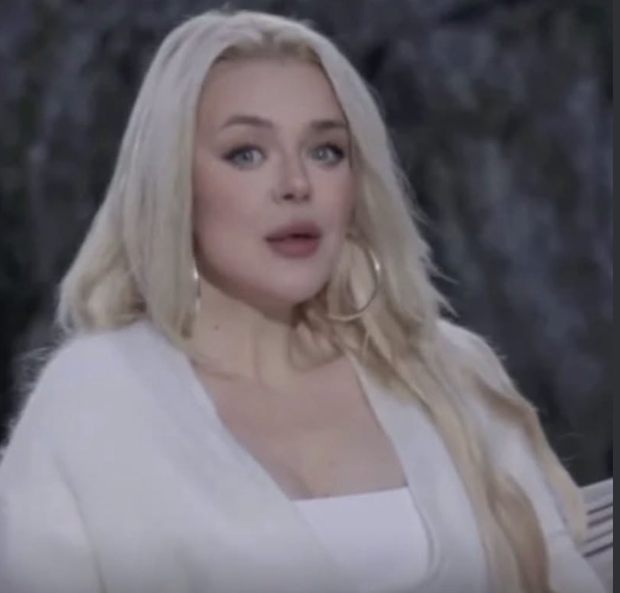 “Справжній богатир”: Аліна Гросу народила і показала первістка