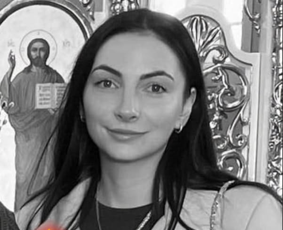 Троє діток лишилися без мами 💔 Нашої Вікусі більше немає 🕯