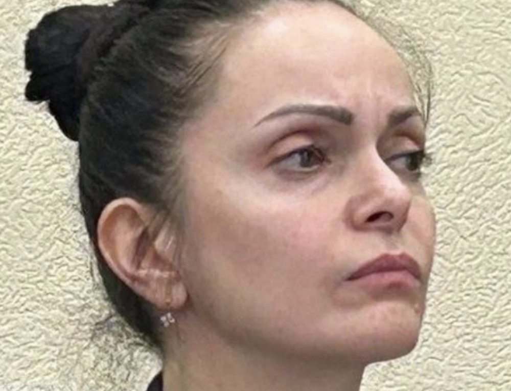 Патрульна вперше в суді пояснила, чому відвела пораненого хлопчика під час теракту в Києві — її слова шокували всіх… Продовження…