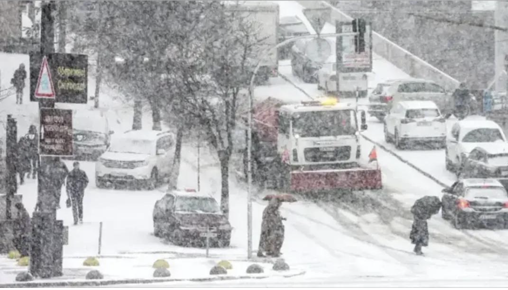 Україну накриває арктичний холод! Все засніжить: названо області та дати👇👇 Продовження…