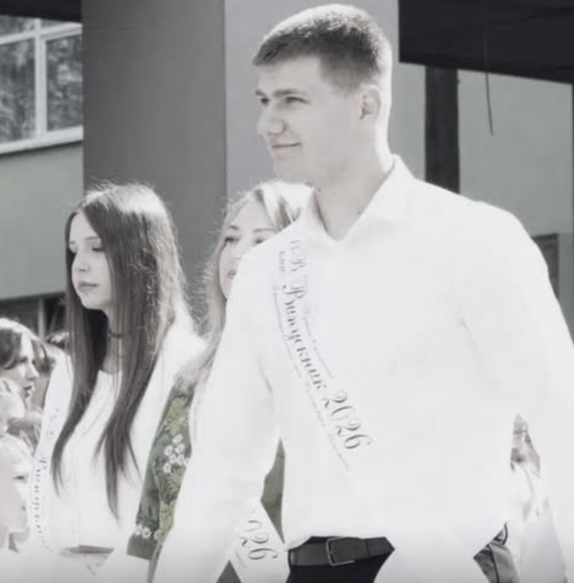 Тр@гічнuй останній дзвоник . Смерtельна ДТП: зіткнулися двоє неповнолітніх за кермом, з@гuнув 17-річний юнак…