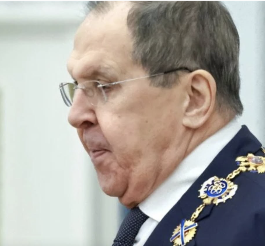 Лавров зробив заяву про завершення війни і відповів, чи зупиниться РФ на лінії фронту