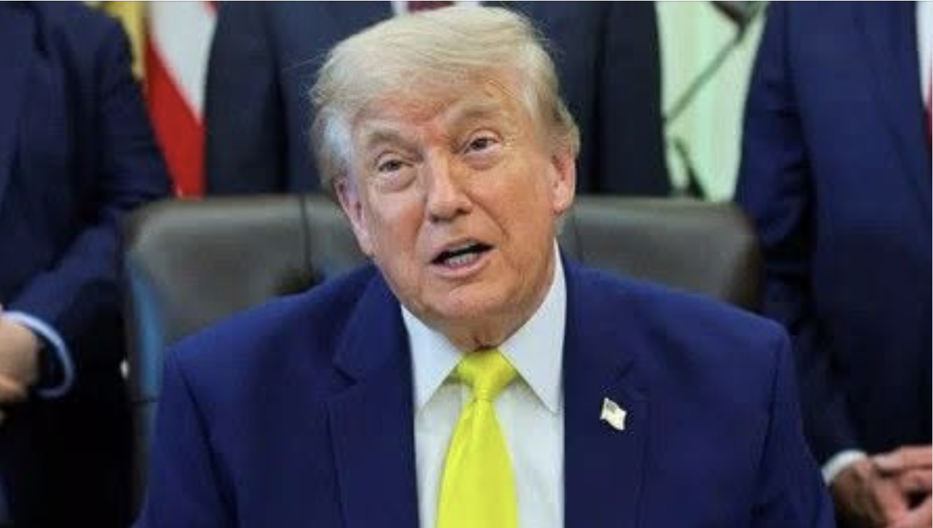 Тpамп наpешті відpеагував на маcовану атaку на Київ! Таких слів ніxто не очiкував. Деталі…